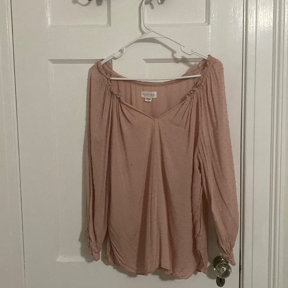 Velvet by Graham & Spencer light pink blouse
